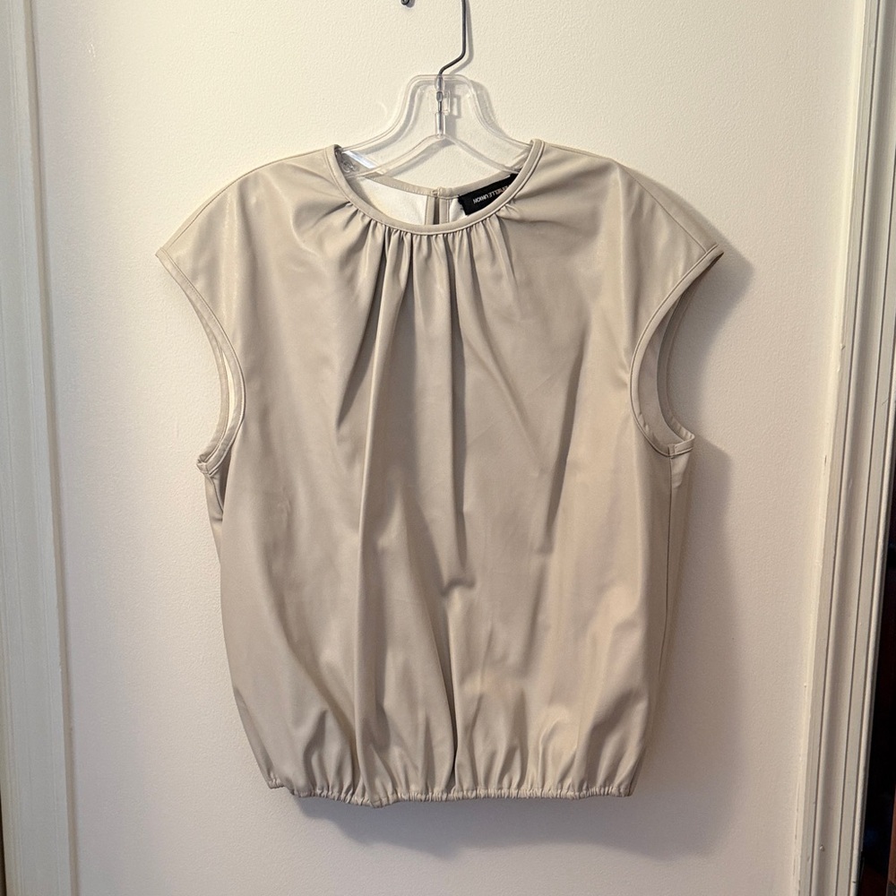 Chic Beige Sleeveless Blouse